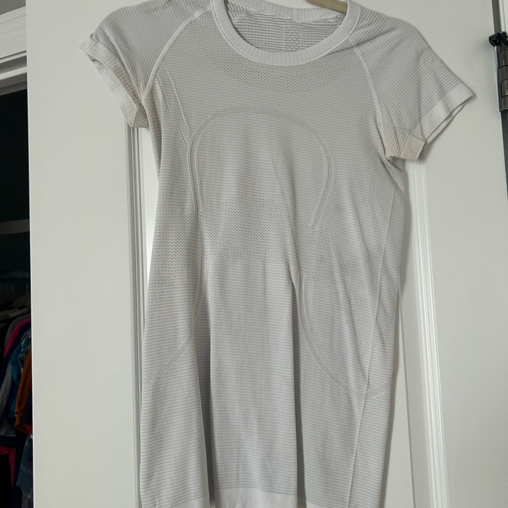 Lululemon Athletica White Swiftly Tech